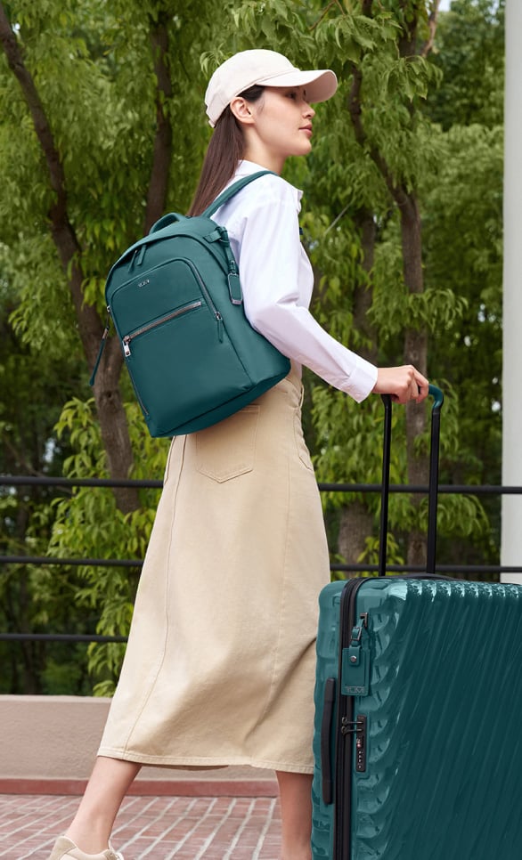 SS25_1465674633_1396854633_Seasonal_19D_STExpPC_Voyageur_Halsey_Lagoon